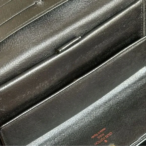 Louis Vuitton Epi Sarah Long Wallet Black - Picture 9 of 14